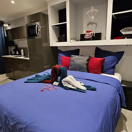 아파트 Capsexy Port Nature Marina Naturist Village